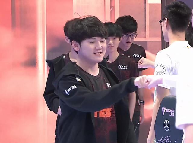 【前瞻】2025LPL春季赛季后赛EDG vs TES，久疏战阵EDG状态是否依旧出色？